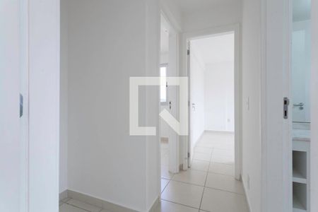 Corredor de apartamento para alugar com 3 quartos, 68m² em Serrano, Belo Horizonte