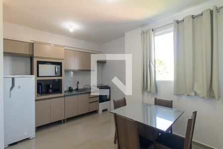 Sala/Cozinha de apartamento para alugar com 1 quarto, 30m² em Jardim das Américas, Curitiba