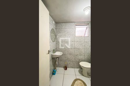 Banheiro de apartamento para alugar com 2 quartos, 50m² em Cidade Líder, São Paulo