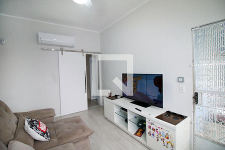 Sala de casa à venda com 4 quartos, 350m² em Vila Kosmos, Rio de Janeiro