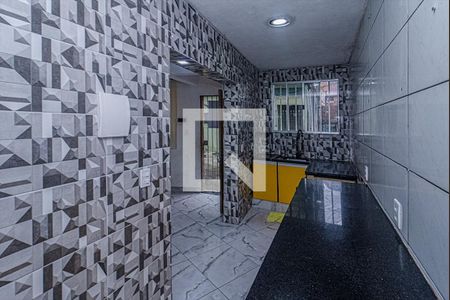 cozinha_2 de casa para alugar com 3 quartos, 60m² em Parque Bristol, São Paulo