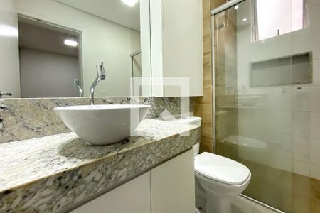 Banheiro da Suíte de kitnet/studio para alugar com 1 quarto, 30m² em Paquetá, Belo Horizonte