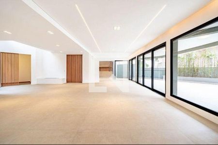 Casa à venda com 4 quartos, 600m² em Alphaville Residencial Zero, Barueri