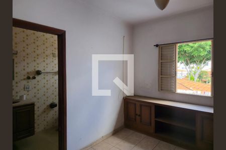 Suíte  de casa à venda com 4 quartos, 218m² em Vila Rosalia, Guarulhos