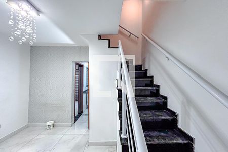 Sala de casa de condomínio para alugar com 3 quartos, 128m² em Vila Carrão, São Paulo