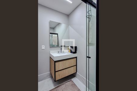 Banheiro de kitnet/studio para alugar com 1 quarto, 30m² em Perdizes, São Paulo