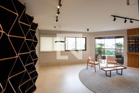 Sala  de apartamento para alugar com 3 quartos, 160m² em Cambuí, Campinas