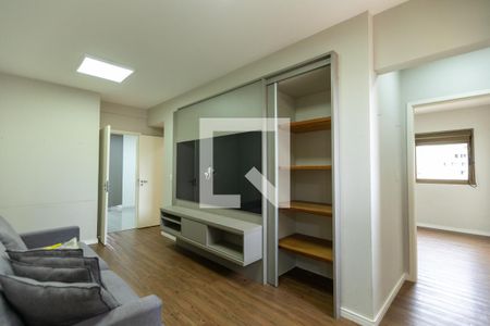 Sala de TV de apartamento para alugar com 3 quartos, 160m² em Cambuí, Campinas