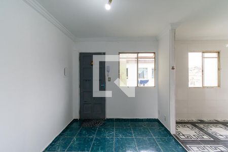 Sala de apartamento para alugar com 2 quartos, 44m² em Fazenda da Juta, São Paulo