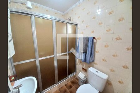 Banheiro de apartamento para alugar com 1 quarto, 54m² em Itararé, São Vicente