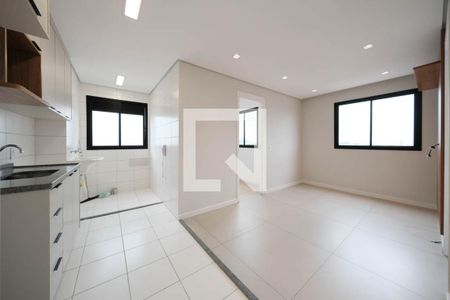 Sala/Cozinha de apartamento para alugar com 2 quartos, 39m² em Cidade Antônio Estêvão de Carvalho, São Paulo
