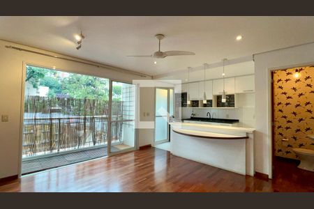 Apartamento à venda com 2 quartos, 90m² em Vila Madalena, São Paulo