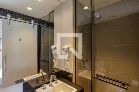 Banheiro de kitnet/studio à venda com 1 quarto, 25m² em Vila Olímpia, São Paulo