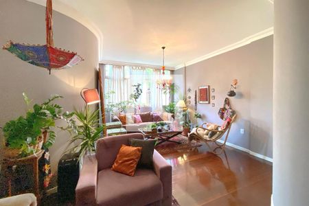 Apartamento à venda com 4 quartos, 200m² em Funcionários, Belo Horizonte