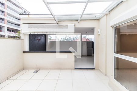 Vista da Sala de casa de condomínio para alugar com 3 quartos, 180m² em Tamboré, Santana de Parnaíba