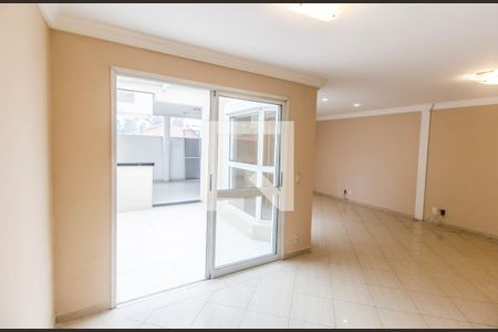 Sala  de casa de condomínio para alugar com 3 quartos, 180m² em Tamboré, Santana de Parnaíba