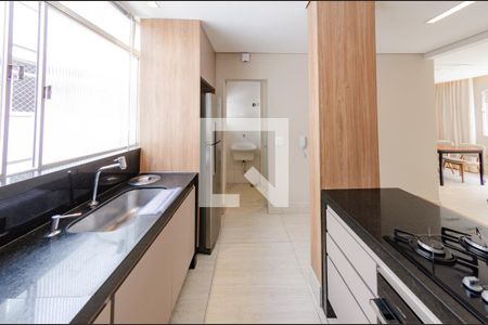 Cozinha de apartamento para alugar com 3 quartos, 110m² em Santa Lúcia, Belo Horizonte