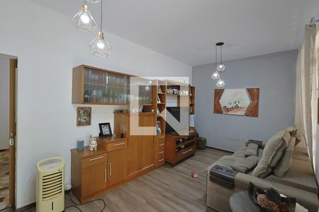 Casa à venda com 5 quartos, 316m² em Carmo, Belo Horizonte