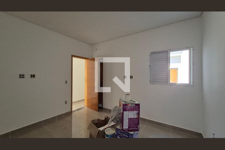 Suíte  de casa à venda com 3 quartos, 150m² em Vila Camilópolis, Santo André