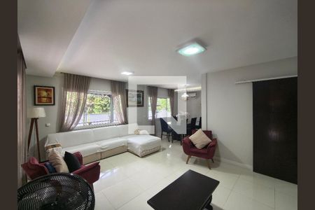 Casa de Condomínio à venda com 3 quartos, 425m² em Taquara, Rio de Janeiro