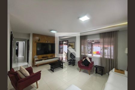 Casa de Condomínio à venda com 3 quartos, 425m² em Taquara, Rio de Janeiro