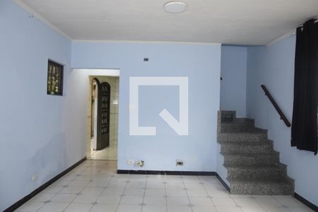 Casa para alugar com 3 quartos, 100m² em Jardim Santa Tereza, Embu das Artes