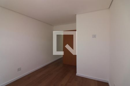 Quarto 1 de casa para alugar com 2 quartos, 60m² em Vila Nova Santa Luzia, São Bernardo do Campo