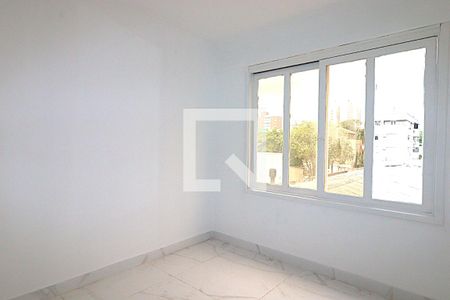 Apartamento à venda com 2 quartos, 75m² em Passo D’areia, Porto Alegre