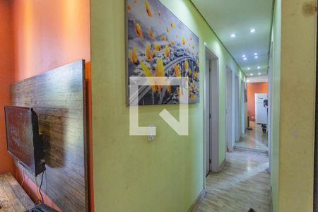 Corredor  de apartamento para alugar com 3 quartos, 69m² em Centro, Diadema