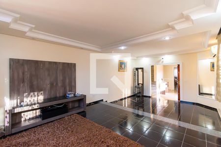 Sala de casa à venda com 3 quartos, 240m² em Vila California, São Paulo