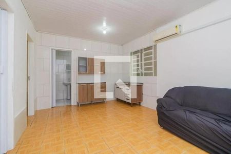 Sala / Cozinha  de casa para alugar com 2 quartos, 60m² em Medianeira, Porto Alegre