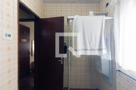 Banheiro  de casa à venda com 3 quartos, 200m² em Jardim Sapopemba, São Paulo