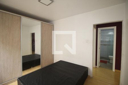 Quarto 2 de apartamento para alugar com 3 quartos, 65m² em Vila Ipiranga, Porto Alegre