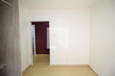Quarto 1 de apartamento para alugar com 3 quartos, 65m² em Vila Ipiranga, Porto Alegre