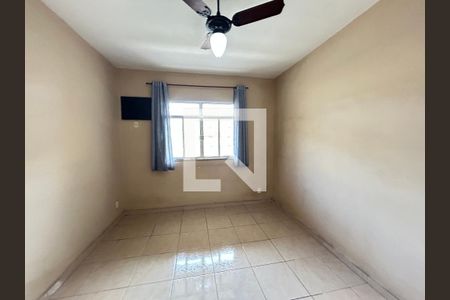 Suíte de casa para alugar com 2 quartos, 200m² em Bento Ribeiro, Rio de Janeiro