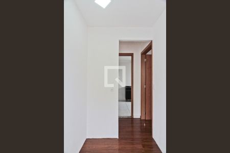 Quarto 2 de apartamento para alugar com 2 quartos, 43m² em Jardim Iris, São Paulo