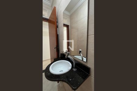 Lavabo de casa para alugar com 3 quartos, 126m² em Vila Camilópolis, Santo André