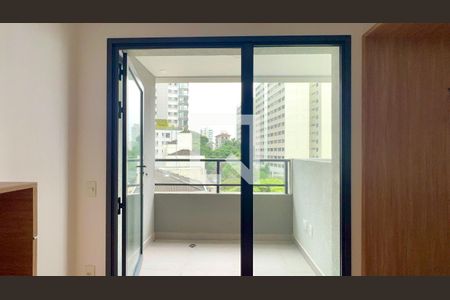 Varanda de kitnet/studio à venda com 1 quarto, 24m² em Perdizes, São Paulo