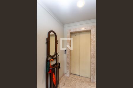 Hall Exclusivo de apartamento à venda com 3 quartos, 158m² em Pompeia, São Paulo