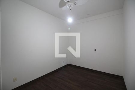 Quarto 1 de casa de condomínio para alugar com 2 quartos, 75m² em Taquara, Rio de Janeiro