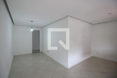 Sala de casa de condomínio para alugar com 2 quartos, 75m² em Taquara, Rio de Janeiro