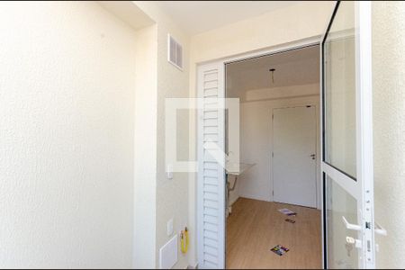 Sala - Varanda de apartamento para alugar com 2 quartos, 28m² em Jardim Jaragua (sao Domingos), São Paulo