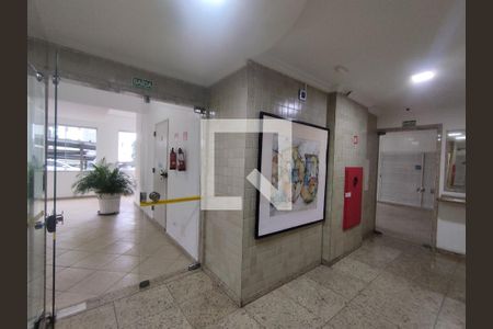 Hall de entrada de apartamento para alugar com 2 quartos, 54m² em Parque Bristol, São Paulo
