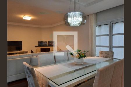 Casa à venda com 3 quartos, 200m² em Campo Grande, São Paulo