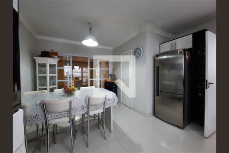 Casa à venda com 3 quartos, 200m² em Campo Grande, São Paulo