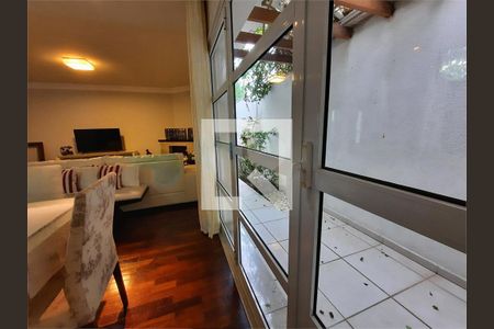 Casa à venda com 3 quartos, 200m² em Campo Grande, São Paulo