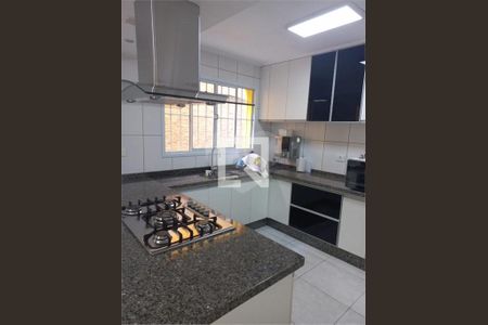 Casa à venda com 3 quartos, 135m² em Jardim Marisa, São Paulo