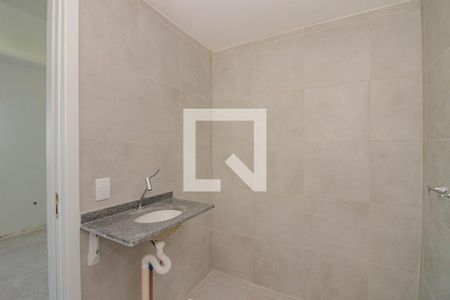 Banheiro de apartamento à venda com 1 quarto, 44m² em Morro Santana, Porto Alegre