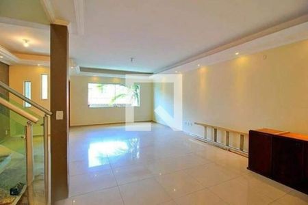 Sala de apartamento para alugar com 2 quartos, 175m² em Parque Gerassi, Santo André