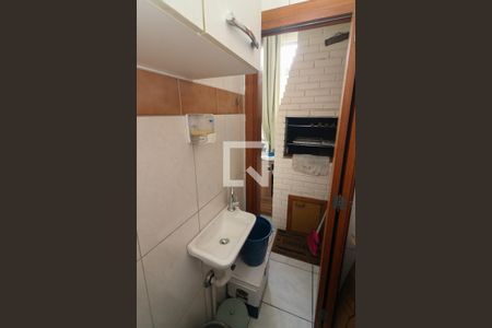 Lavabo de apartamento para alugar com 2 quartos, 75m² em Cristal, Porto Alegre